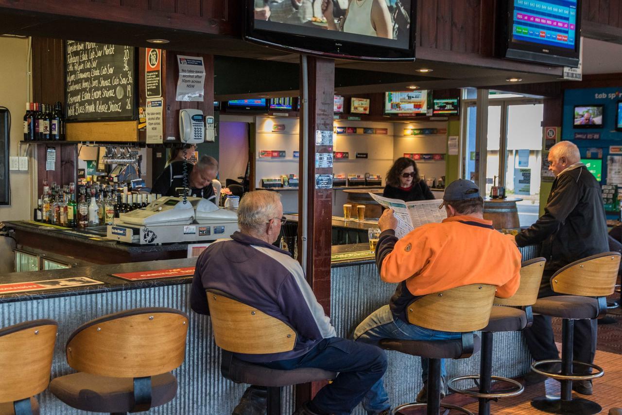 Moruya Waterfront Hotel Motel Eksteriør billede