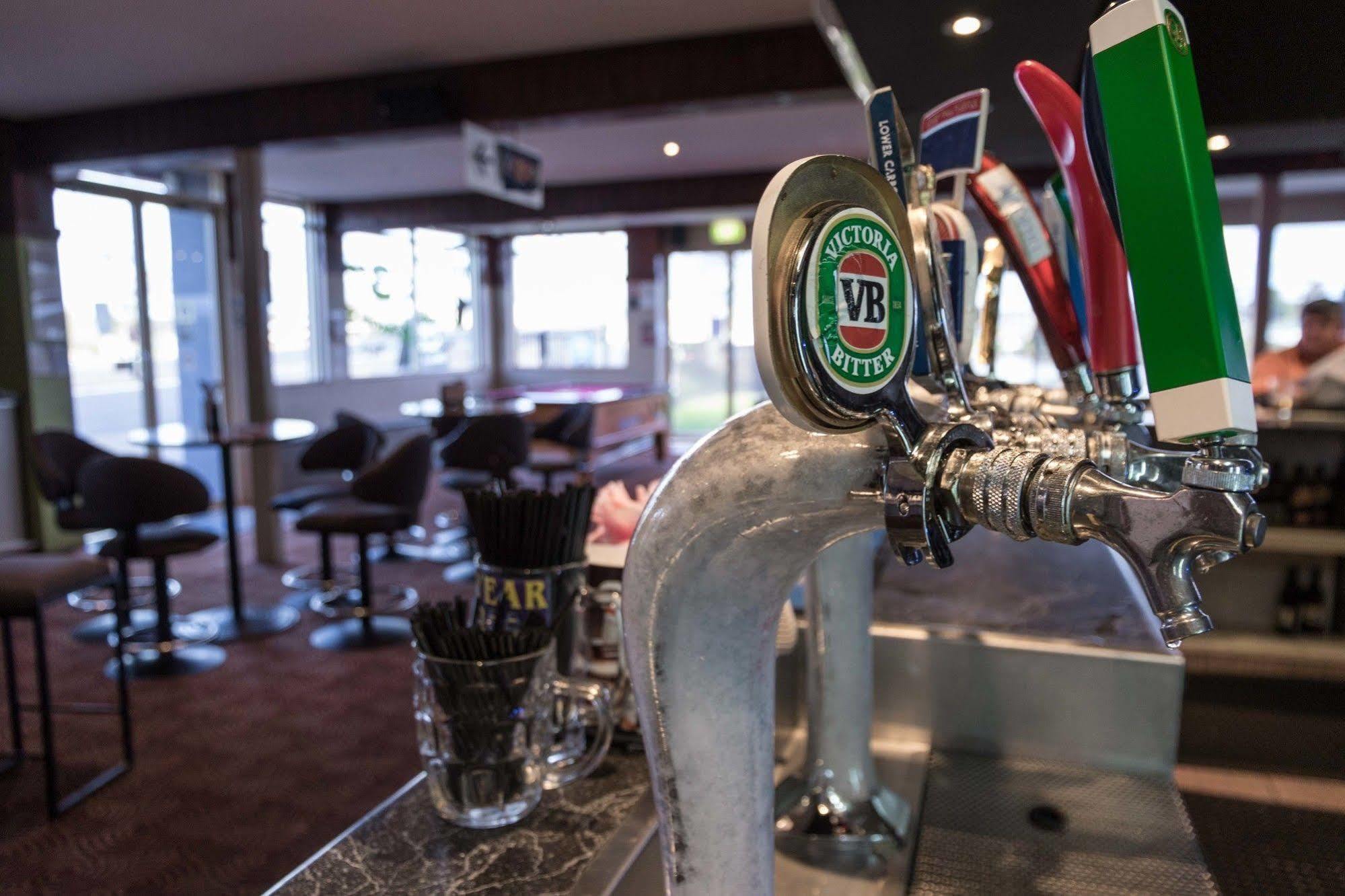 Moruya Waterfront Hotel Motel Eksteriør billede